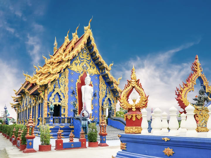Blue Temple (Wat Rong Suea Ten)